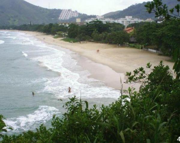 Apartamento Ubatuba Apto. Wembley Tenis Exterior foto